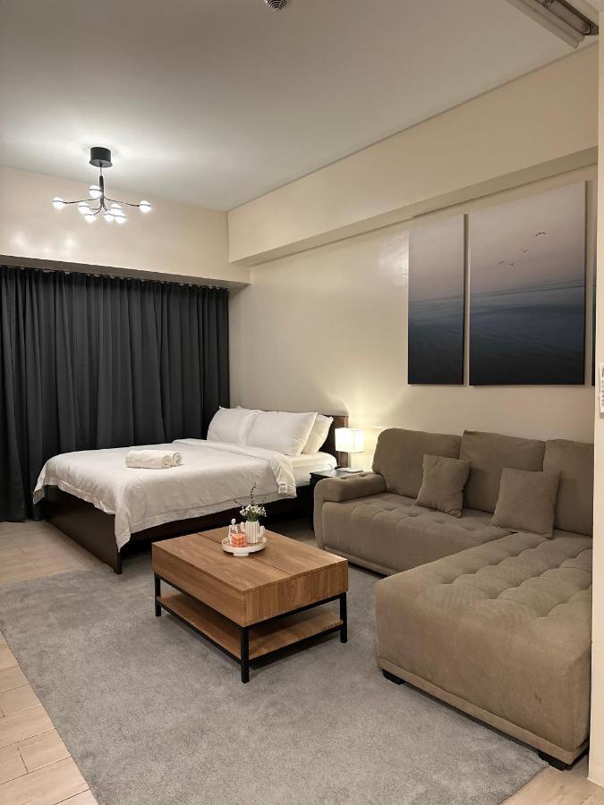 81 Newport Condominium Cluster 5 3A By Rechelle Nunag Pasay Exterior photo
