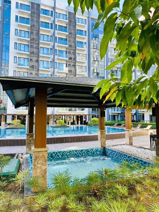 81 Newport Condominium Cluster 5 3A By Rechelle Nunag Pasay Exterior photo